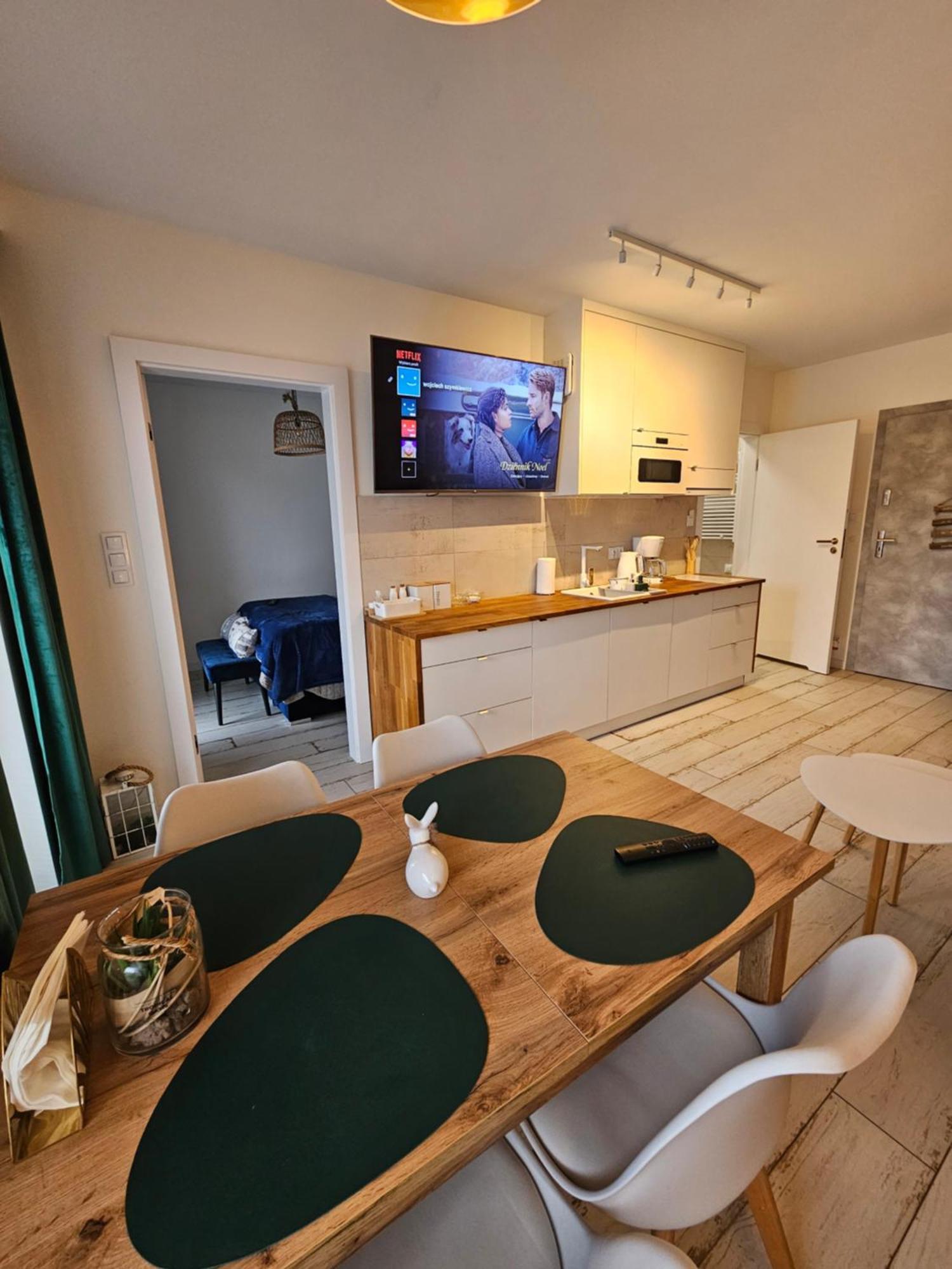 Apartament Powstancow A23 Z Dostepem Do Basenu Baltic Apartament بوبيروفو المظهر الخارجي الصورة